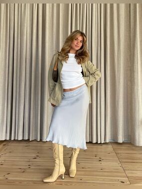 Djerf Avenue dream midi skirt in light blue